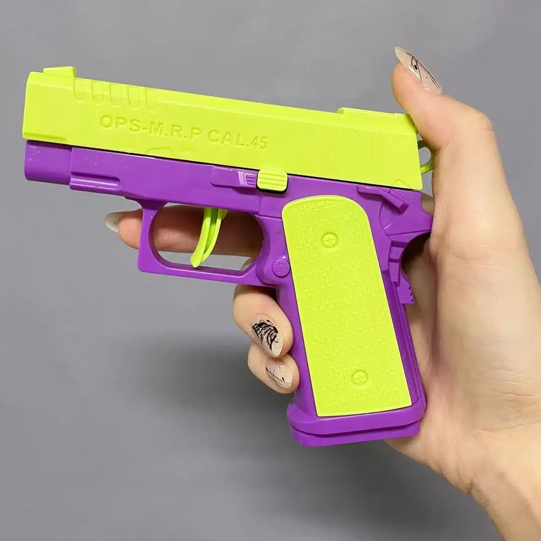 Fascinante Pistola De Juguete Glock Por Gravedad