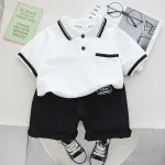 Kf-Sa8Cdd891F6704122B94F4Db207D394160-Ropa-De-Verano-Para-Ni-Os-Conjunto-De-Polo-De-Solapa-Simple-De-Manga-Corta-Pantalones.webp