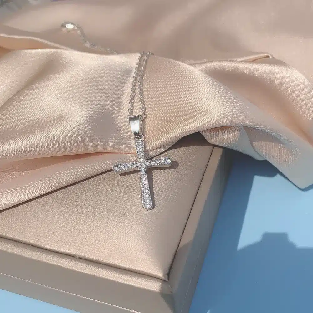 Nuevo Collar Cruzado De Moda Elegante Para Mujeres