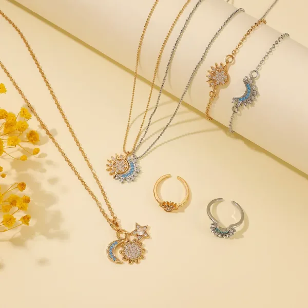 Imagen Del Producto Anillo Ajustable Con Diseño Brillante De Luna, Sol Y Estrella | Compra Online En Tiendafiable