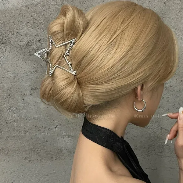 Imagen Del Producto Pinzas Para El Cabello Plateadas Y2K Con Forma De Estrella Hueca: Estilo Y Tendencia En Accesorios Capilares | Compra Online En Tiendafiable