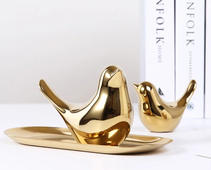 Estatuilla De Pájaro: Elegancia Impactante En 4 Tamaños