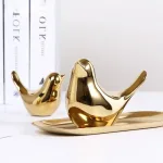Estatuilla De Pájaro: Elegancia Impactante En 4 Tamaños