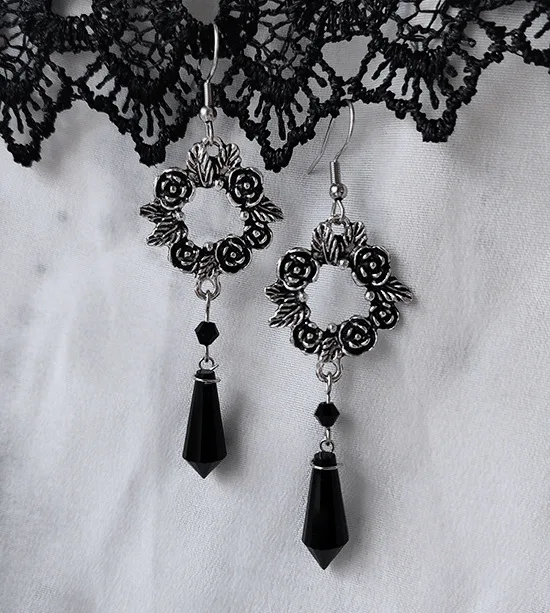 Alhajas De Estilo Retro: Una Colección Asombrosa Y Brillante