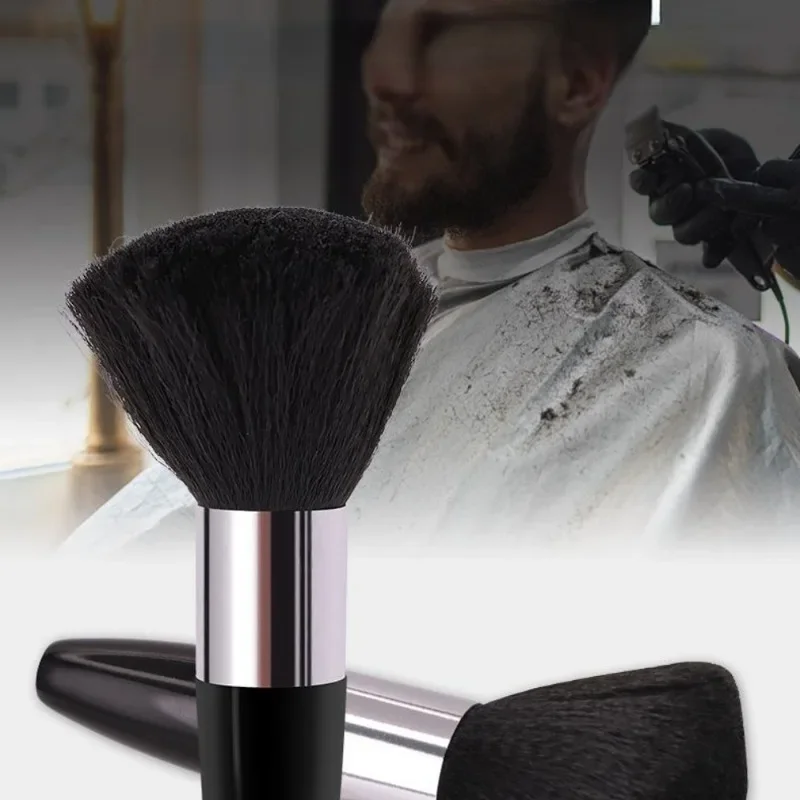 Imagen informativa: Peluquería negra, barrido, limpieza del cabello del cuello | Tiendafiable